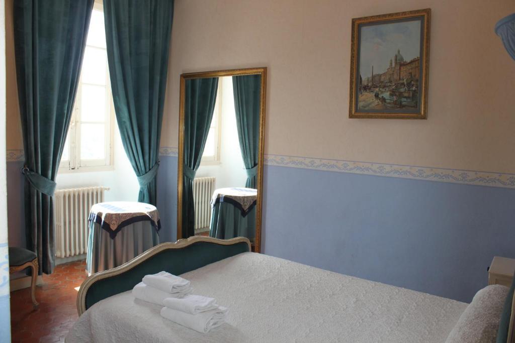 A Spelunca Hotel Speloncato  Room photo
